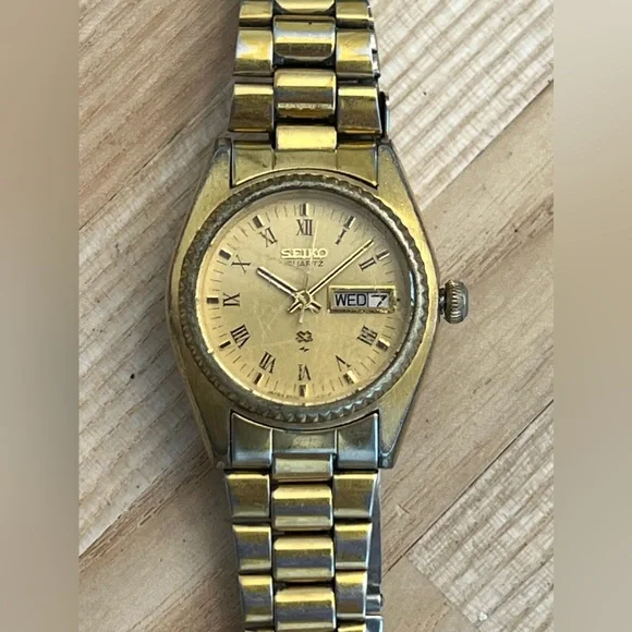 Seiko Ladies Watch Vintage Gold Tone Bracelet Gold Tone Dial Day Date Window Seiko Watch Women 24mm Champagne Dial Gold Tone Daydate 7n83  main image 4